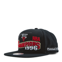 Bulls 1996 Champions Wave Snapback
