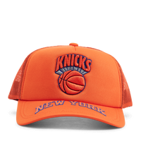 Knicks Puff The Magic Trucker HWC