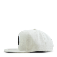 Cut Away Snapback Off