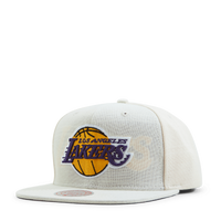 Cut Away Snapback Off
