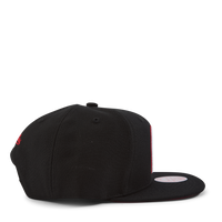 B Snapback