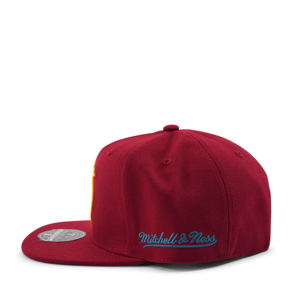 Northern Lights Fitted HWC Cardinal
