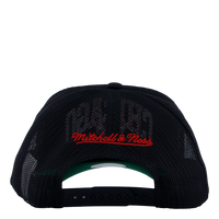 Bulls Gold Leaf Trucker HWC