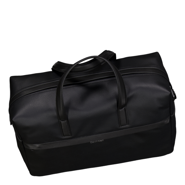 Calvin Klein Must Weekender Ck  Pebble