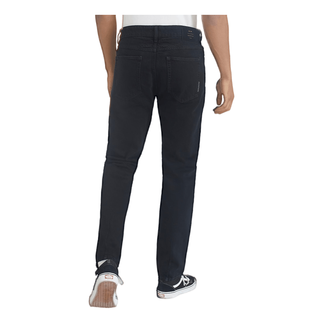 Ray Straight 6128-reverent