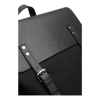 Hege  With  Leather