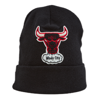 Bulls Chenille Logo Cuff Knit