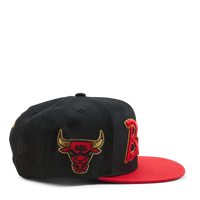 Bulls NBA 75th Gold Snapback