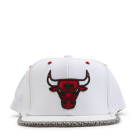 Bulls Day 3 Snapback Pattern