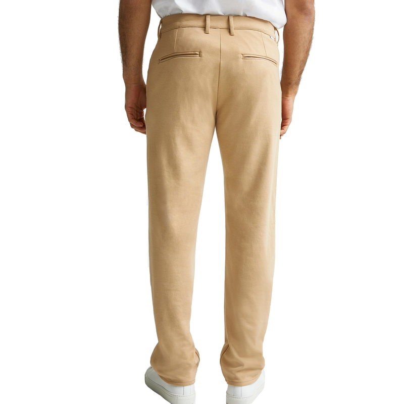 Studio Total Soft Straight Chino