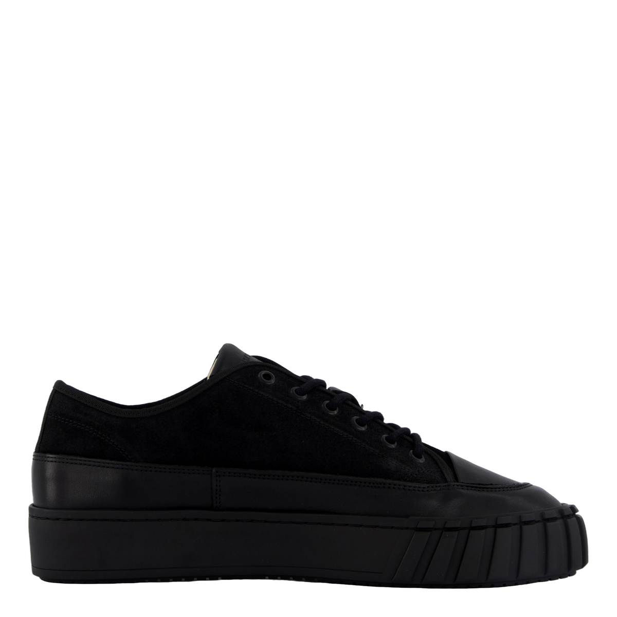 Karma Low U Suede Black