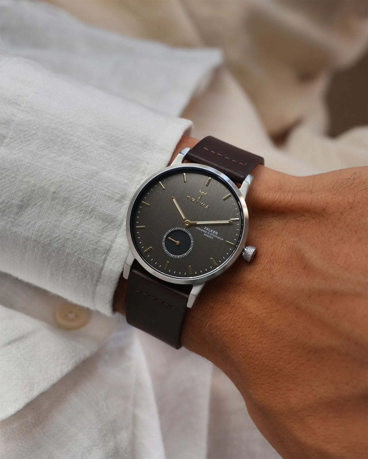 Smoky Falken Dark Brown Leather