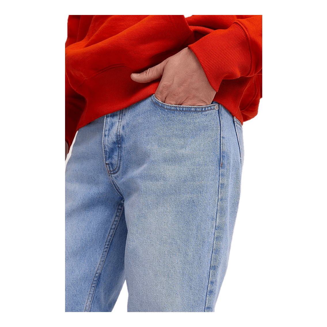 Relaxed Tapered Jeans