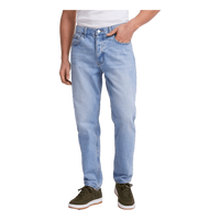 Relaxed Tapered Jeans