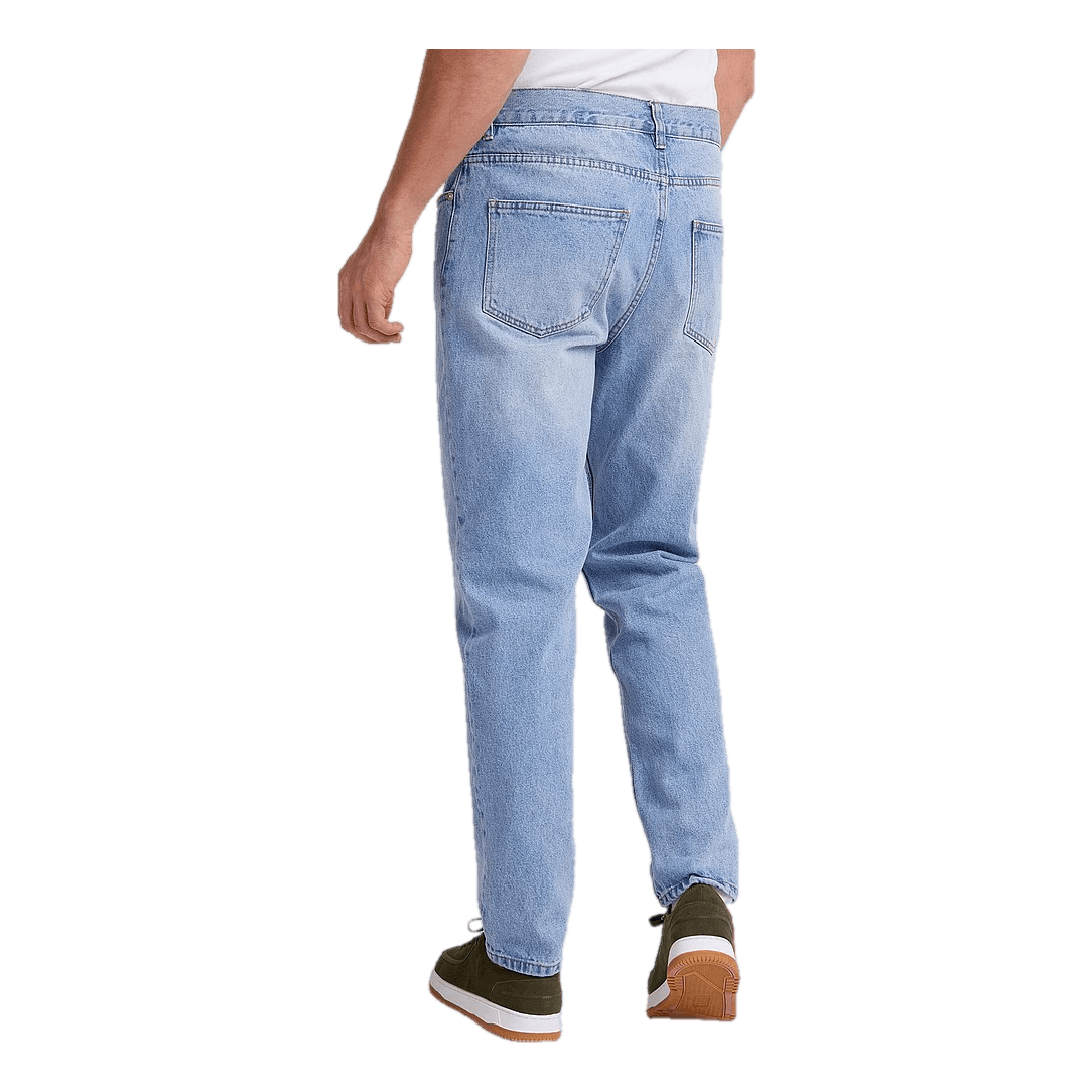 Relaxed Tapered Jeans